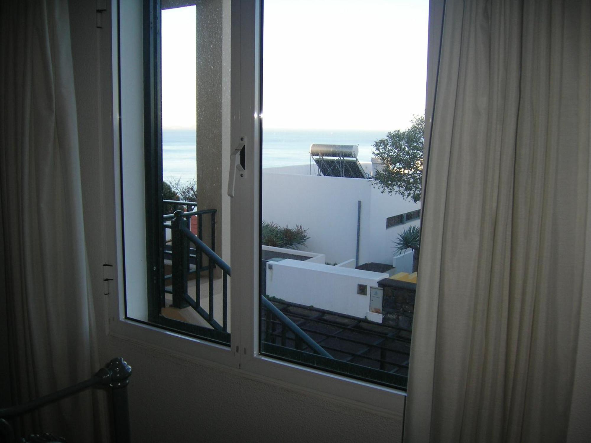 Hotel Residencia Ana Piso Um 1 à Santa Cruz  Extérieur photo