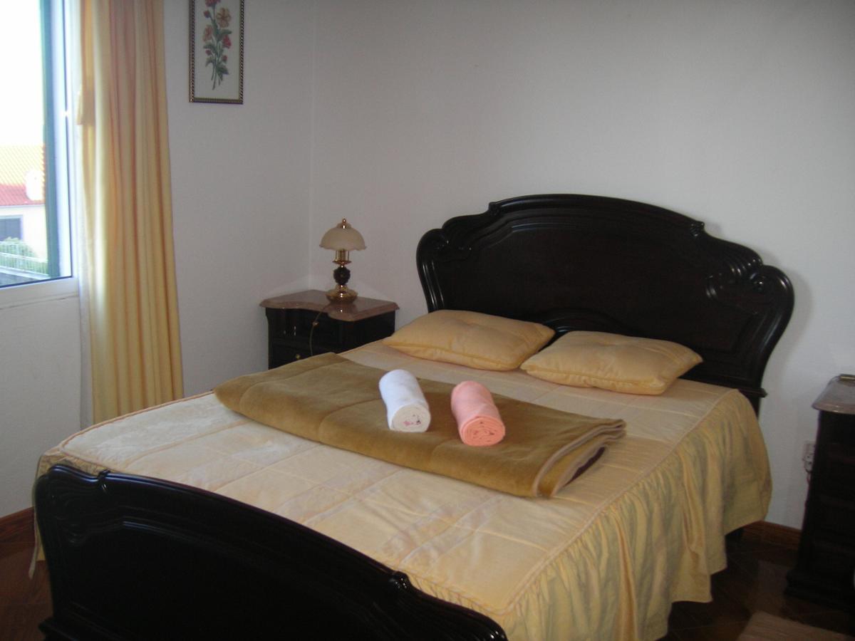 Hotel Residencia Ana Piso Um 1 à Santa Cruz  Extérieur photo