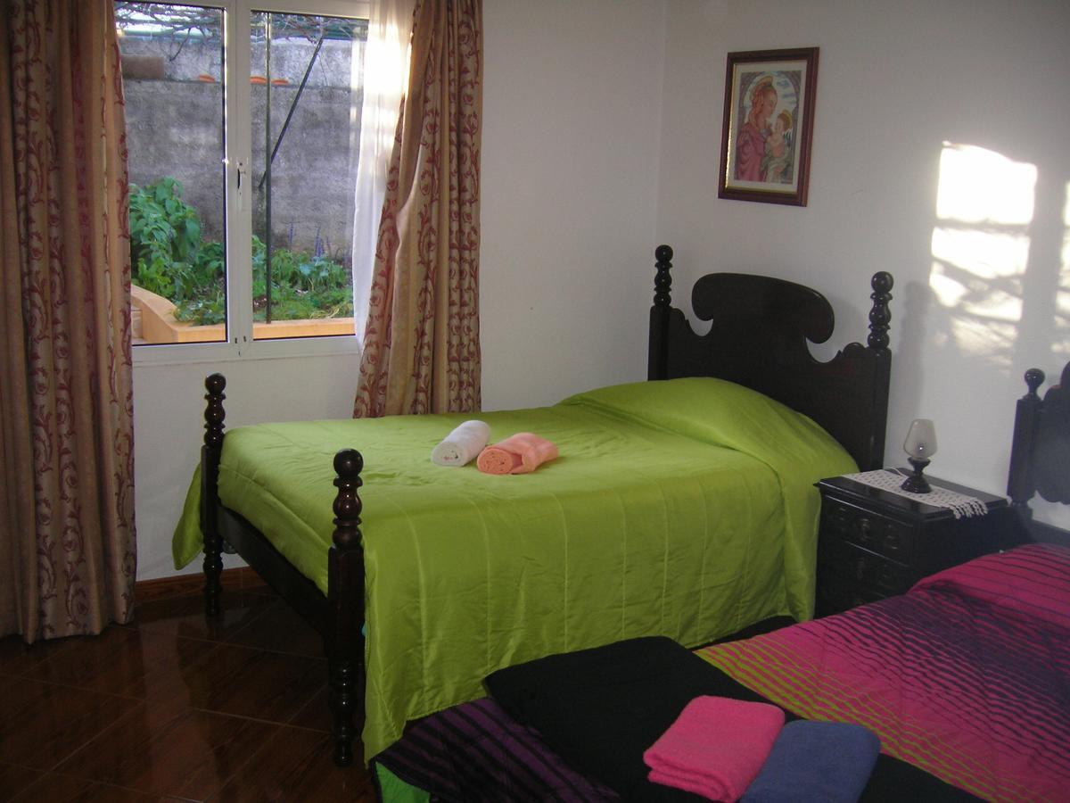Hotel Residencia Ana Piso Um 1 à Santa Cruz  Extérieur photo