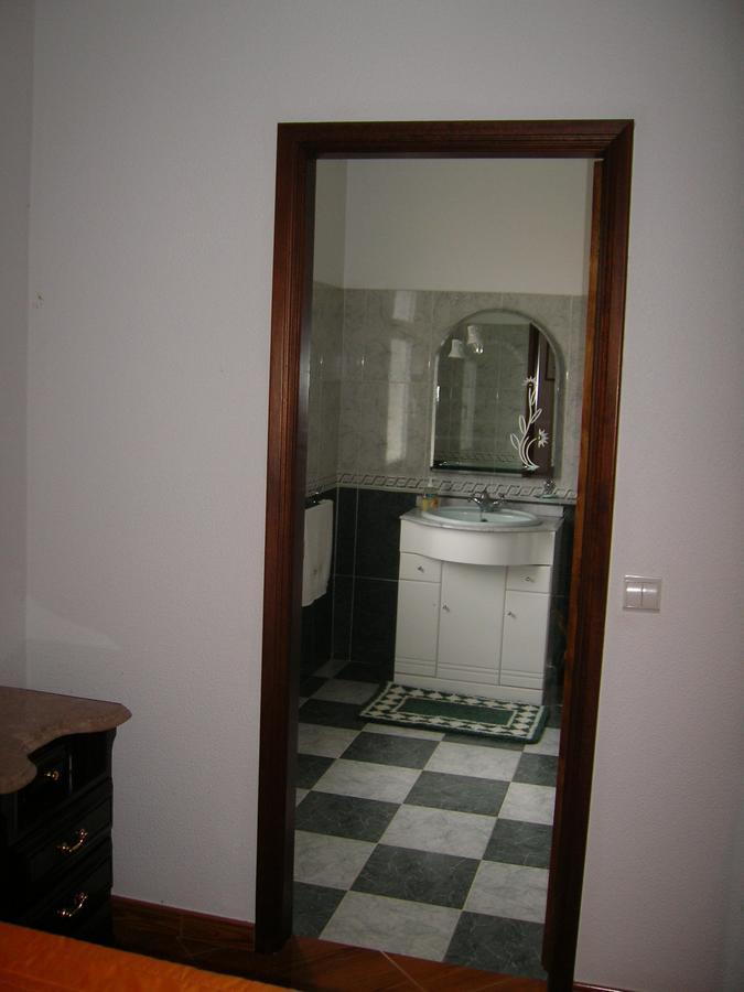 Hotel Residencia Ana Piso Um 1 à Santa Cruz  Extérieur photo