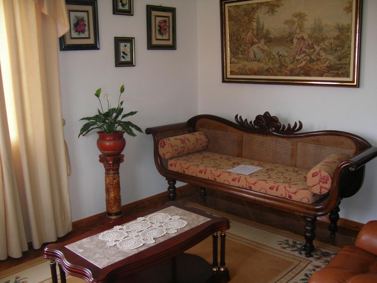 Hotel Residencia Ana Piso Um 1 à Santa Cruz  Extérieur photo